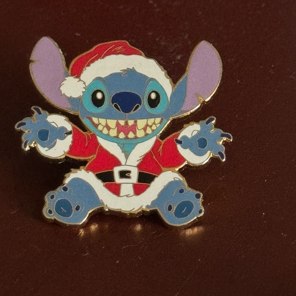 SANTA STITCH Lilo Disneyland Disney Pin Christmas Holiday 2002 17988
